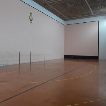 cancha pelote idron.jpg